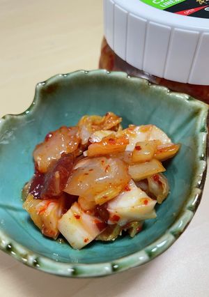 刺身とキムチのコラボつまみ-レシピのメイン写真
