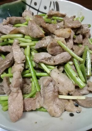 豚肉とニンニクの芽のオイスターソース炒め-レシピのメイン写真