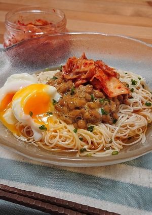 ごま油香る♪キムチ納豆そうめん-レシピのメイン写真