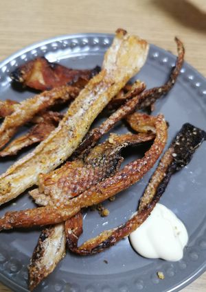 ほんのりチーズの鮭皮チップス-レシピのメイン写真