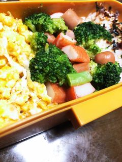 ブロッコリーとウインナーのコンソメ炒め-レシピのメイン写真