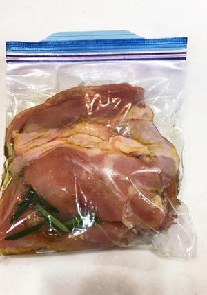 作り置き:簡単!鶏ムネのご馳走オイル漬け-レシピのメイン写真