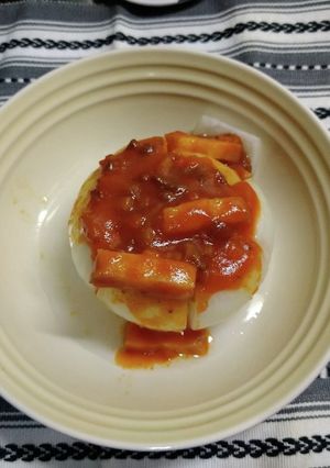 市販のトマトソースと丸ごと新玉ねぎ-レシピのメイン写真
