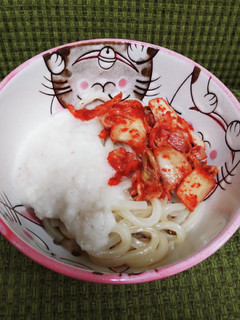 キムチととろろのぶっかけうどん-レシピのメイン写真