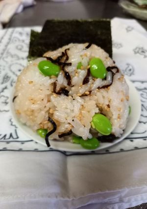 枝豆と塩昆布おにぎり-レシピのメイン写真