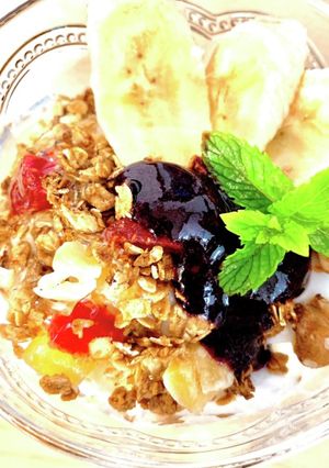 フルーツグラノーラの美味しい朝食-レシピのメイン写真