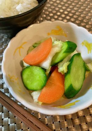 ＊ポリポリ食べちゃう野菜の浅漬け＊-レシピのメイン写真