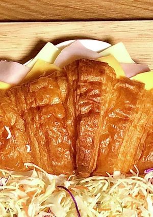 恐竜のクロワッサンサンド-レシピのメイン写真