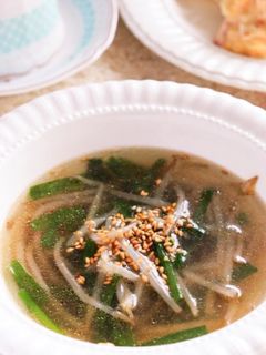 もやしとにらの中華スープ-レシピのメイン写真
