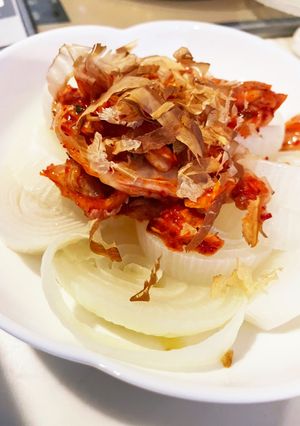 新玉ねぎの本技おいしいキムチのっけ-レシピのメイン写真
