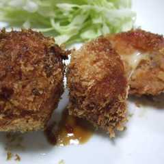 รูปของ トマトポタージュでトマトチーズコロッケ