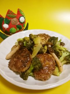 ブロッコリーと肉団子のケチャップ煮-レシピのメイン写真