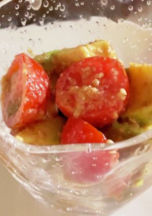 トマトとアボカドの胡麻酢和え-レシピのメイン写真
