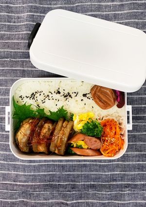 豚肉の蓮子挟み焼き　〜高校生男子弁当〜-レシピのメイン写真