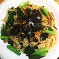 รูปของ 米がないので作る納豆パスタ
