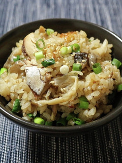 鯖缶と舞茸のさっぱりごはん-レシピのメイン写真