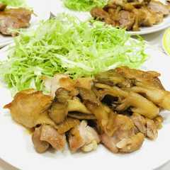 รูปของ 材料２つ！　鶏モモ肉のバタぽんステーキ