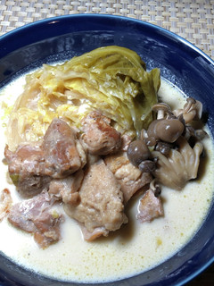 丸ごとキャベツと鶏肉のクリーム煮-レシピのメイン写真