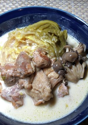 丸ごとキャベツと鶏肉のクリーム煮-レシピのメイン写真