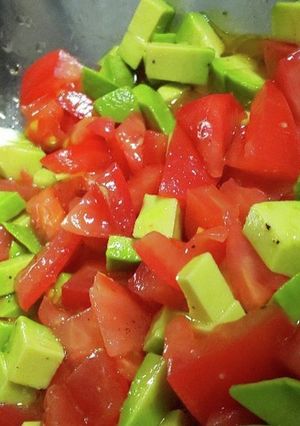 野菜が消えた。アボカドとトマトの出汁ドレ-レシピのメイン写真