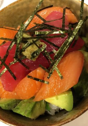 簡単！アボカド海鮮丼-レシピのメイン写真