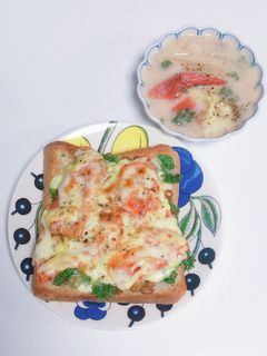 本技おいしいキムチで発酵パワートースト-レシピのメイン写真