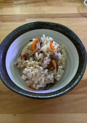 ズボラマグロと人参の炊き込みご飯-レシピのメイン写真
