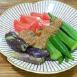 茹で茄子とオクラとトマトの梅ごまだれ