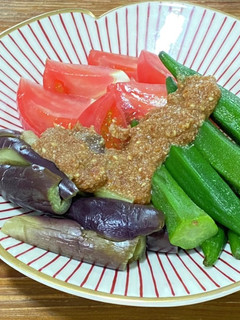 茹で茄子とオクラとトマトの梅ごまだれ-レシピのメイン写真