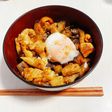 ピリッと山椒香るナスとホルモンの麻辣炒め