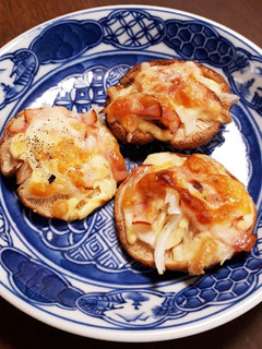 椎茸のベーコンチーズ焼き-レシピのメイン写真