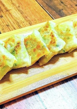 カリッもちっワンタン皮の簡単包まない餃子-レシピのメイン写真