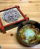 具沢山で満足そばつゆ♪なめこおろし蕎麦