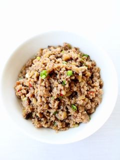 ご飯に乗せて【キノコ豚そぼろ】そぼろ丼-レシピのメイン写真