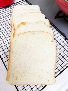 HBでふっくらフワフワ食パン♡-レシピのメイン写真