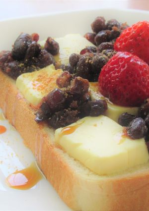 〖 粒あんとクリームチーズのトースト 〗-レシピのメイン写真