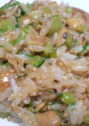 大豆とかぶの葉のチャーハン-レシピのメイン写真