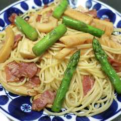 รูปของ 旬の味☆たけのことアスパラの和風パスタ