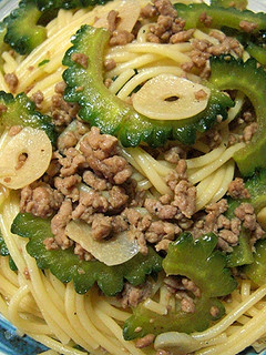 夏だ!ゴーヤ&豚ひき肉の和風パスタ-レシピのメイン写真