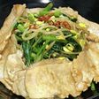 空芯菜と豆もやし炒め 豚しゃぶ添え