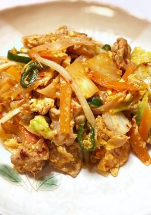 野菜たっぷり☆我が家の定番☆豚キムチ-レシピのメイン写真