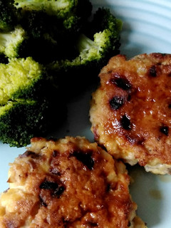 鶏ひき肉と豆腐のつくねバーグ-レシピのメイン写真