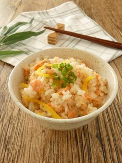 鮭とたくあんの混ぜご飯-レシピのメイン写真