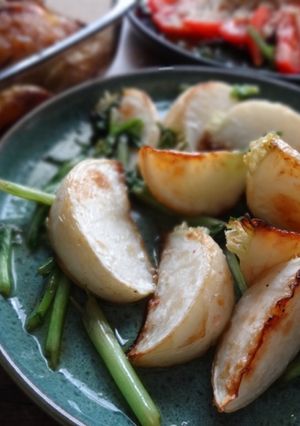 シンプルに。カブ焼き-レシピのメイン写真