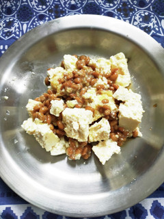桃屋のにんにくと生姜と納豆の崩し豆腐-レシピのメイン写真