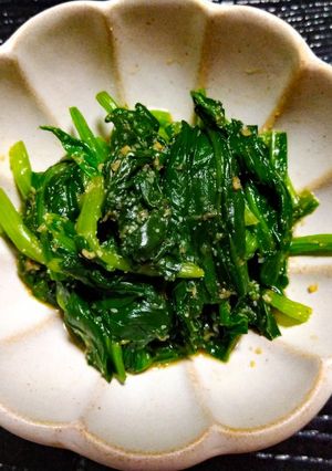 赤髪・黒vivi流ほうれん草の黒胡麻和え-レシピのメイン写真