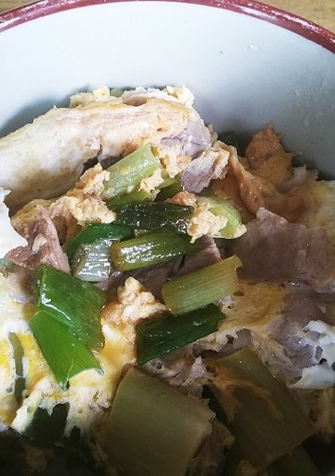 茹で豚とネギの卵とじ丼-レシピのメイン写真