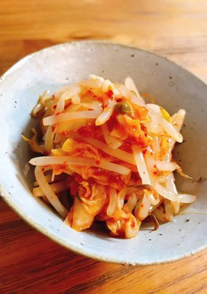 キムチの量増し！もやしナムルでおつまみ♪-レシピのメイン写真