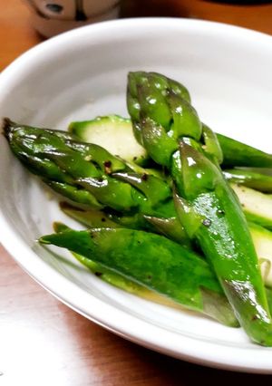 アスパラ炒め　(アスパラとオイルで)-レシピのメイン写真