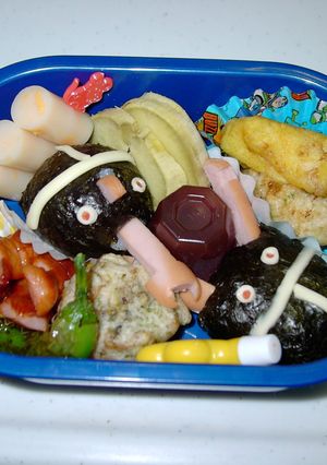 キャラ弁☆カブトムシｖｓクワガタお弁当-レシピのメイン写真